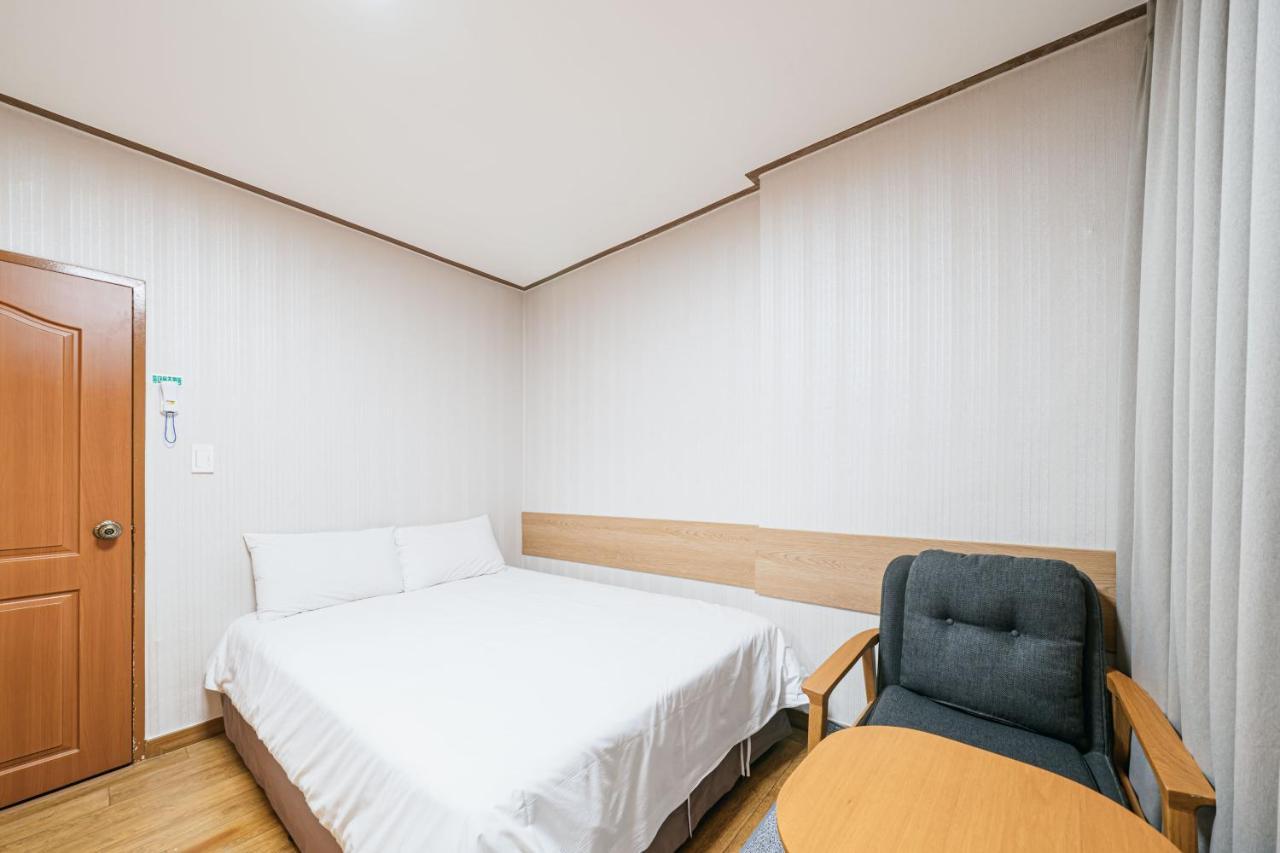 Jeju Miracle Hotel Εξωτερικό φωτογραφία