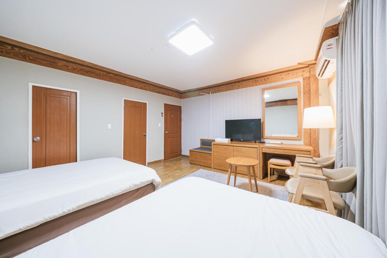 Jeju Miracle Hotel Εξωτερικό φωτογραφία