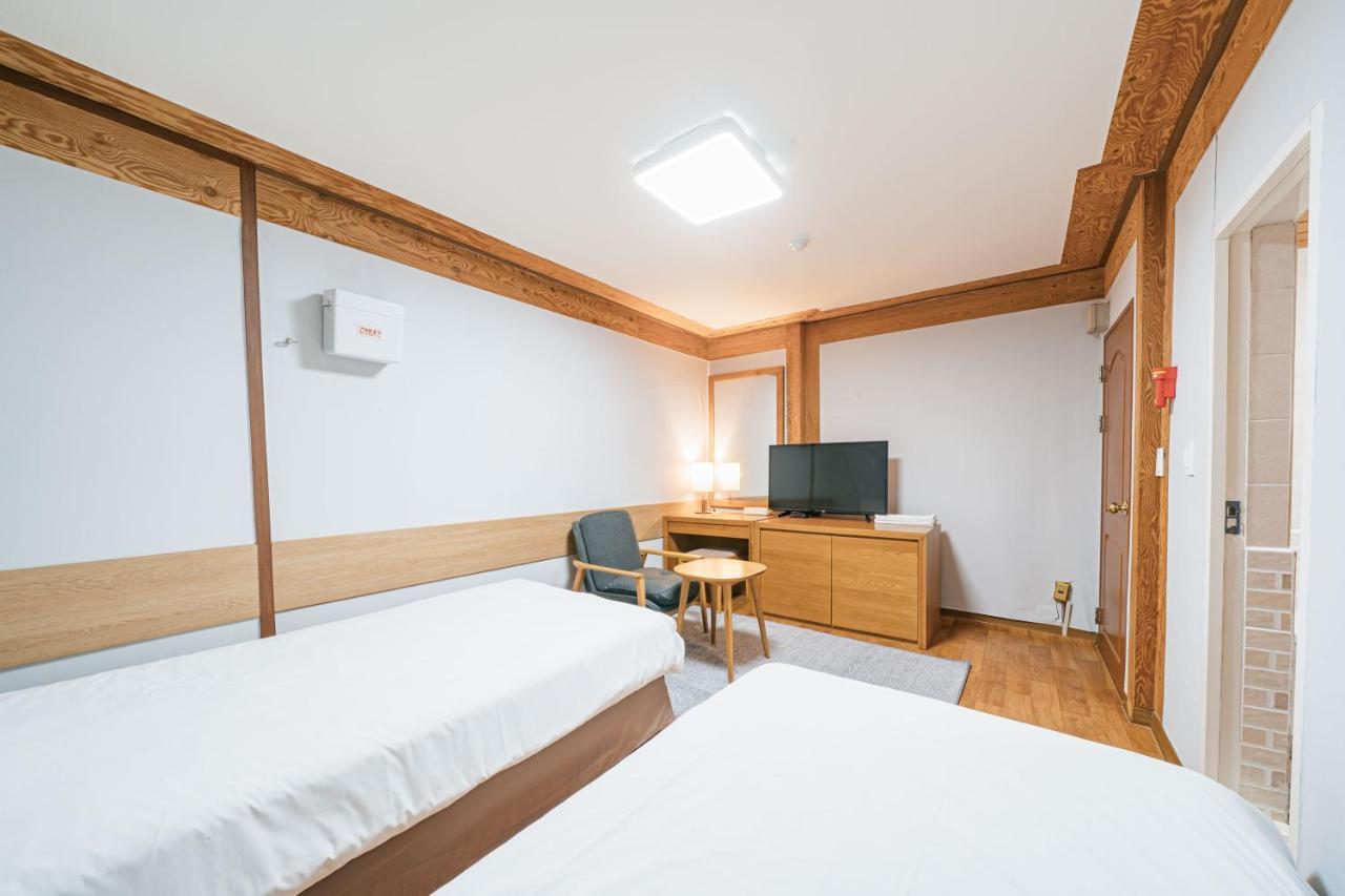 Jeju Miracle Hotel Εξωτερικό φωτογραφία