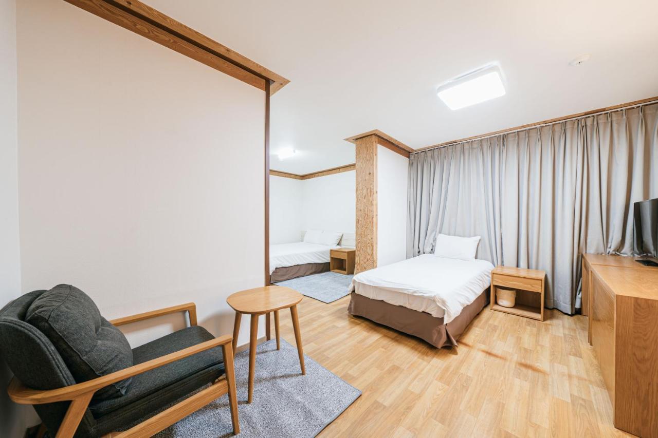 Jeju Miracle Hotel Εξωτερικό φωτογραφία