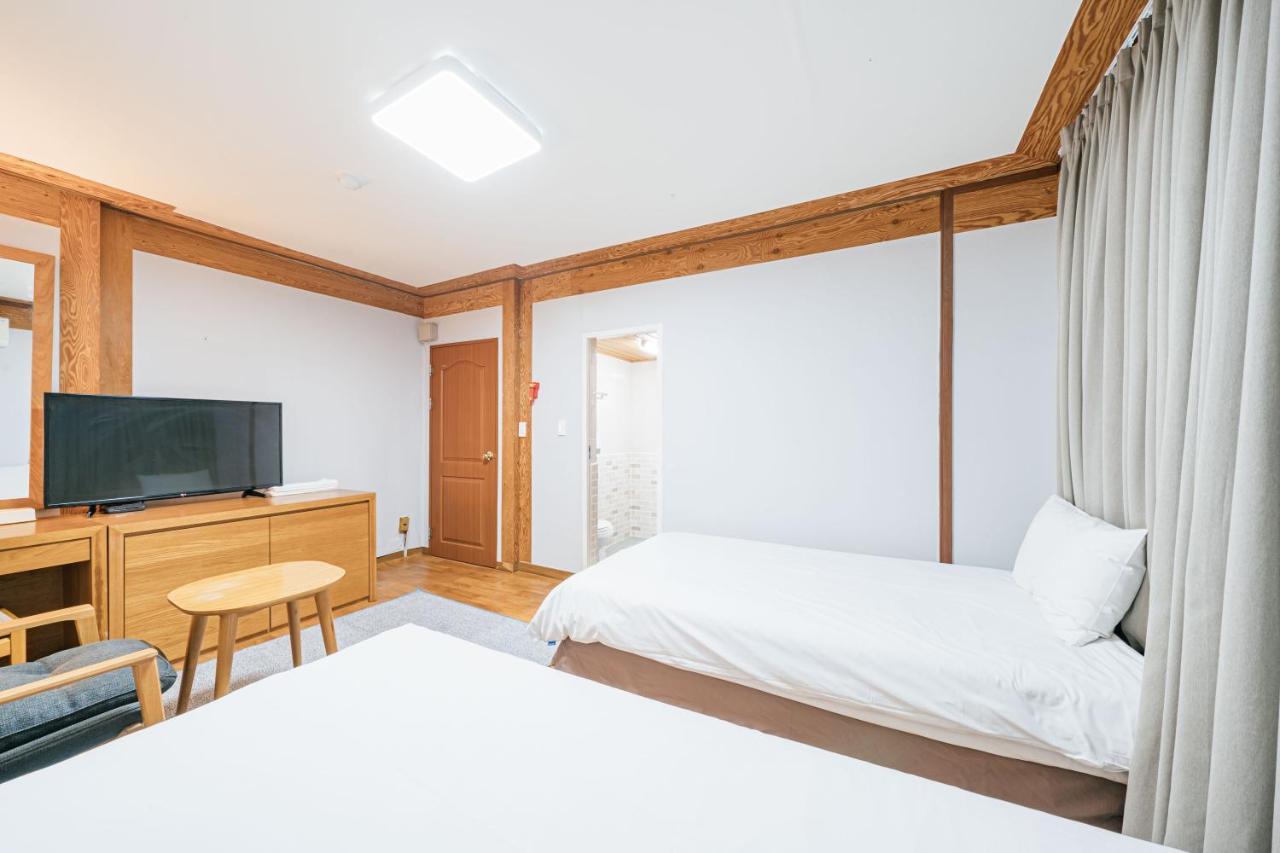 Jeju Miracle Hotel Εξωτερικό φωτογραφία