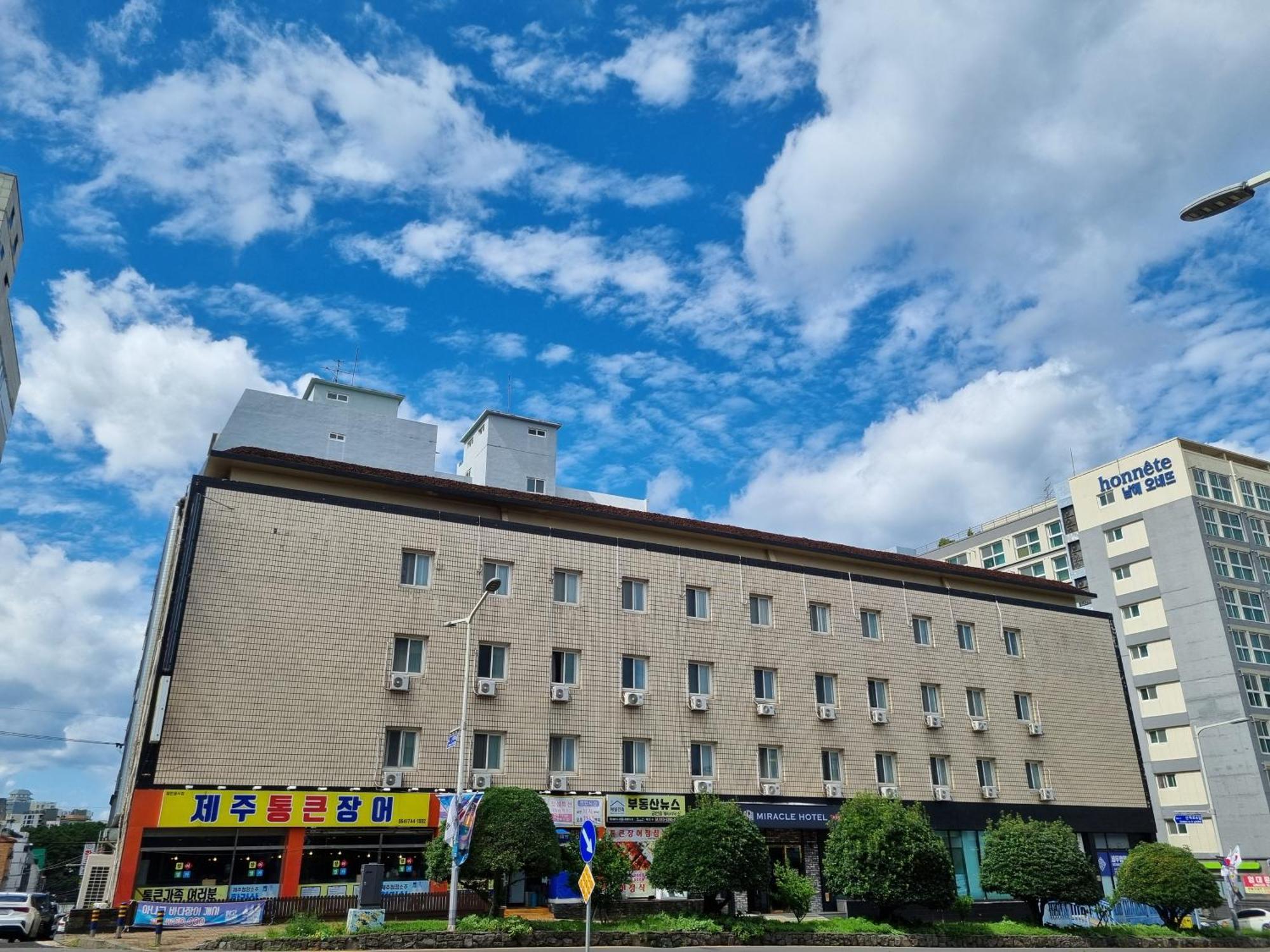 Jeju Miracle Hotel Εξωτερικό φωτογραφία